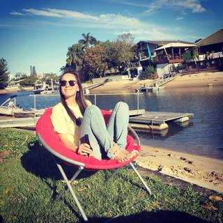 Amy Shark feet photo 20