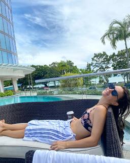 Amy Shark feet photo 17