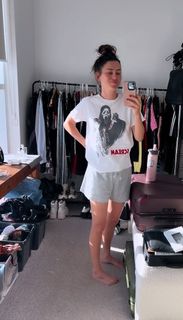 Amy Shark feet photo 6
