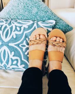 Amy Sheppard feet photo 13