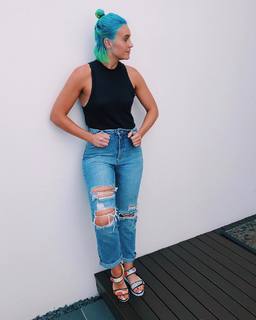 Amy Sheppard feet photo 10