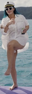 Amy Sheppard feet photo 4