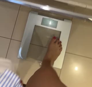 Amy Sheppard feet photo 12