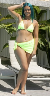 Amy Sheppard feet photo 13