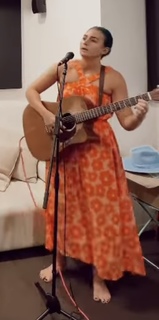 Amy Sheppard feet photo 8