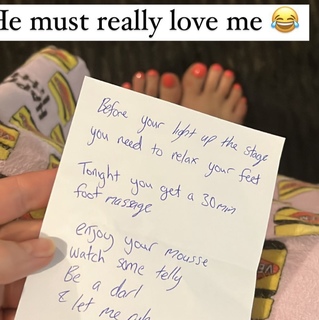 Amy Sheppard feet photo 16