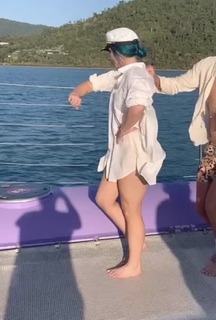 Amy Sheppard feet photo 14