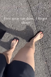 Amy Sheppard feet photo 3