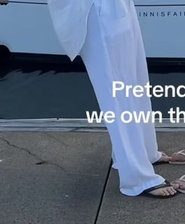 Amy Sheppard feet photo 1