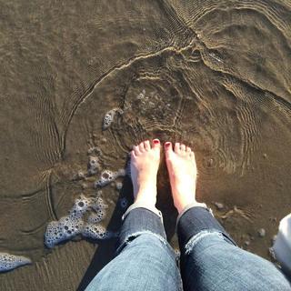 Amy Shira Teitel feet photo 1
