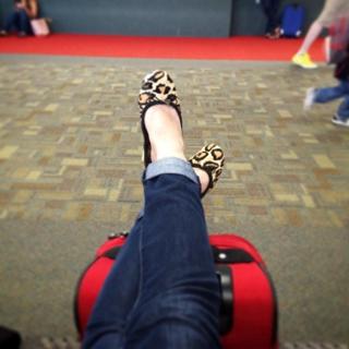 Amy Shira Teitel feet photo 19