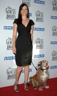 Amy Smart feet photo thumbnail