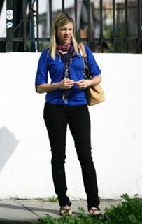 Amy Smart feet photo thumbnail