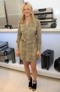 Amy Smart feet photo thumbnail