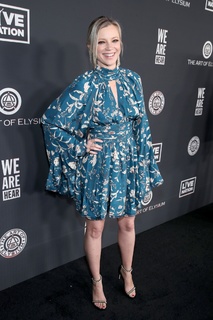 Amy Smart feet photo thumbnail