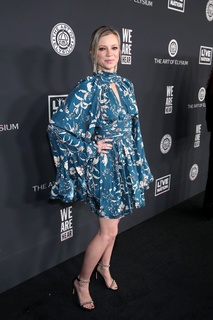 Amy Smart feet photo thumbnail