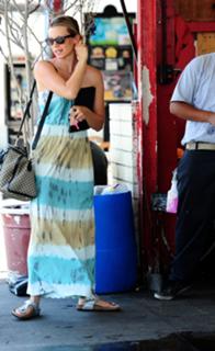 Amy Smart feet photo thumbnail