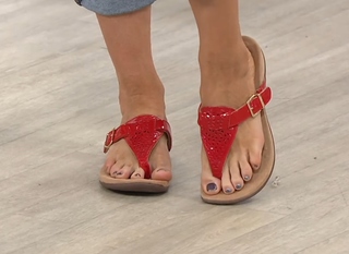 Amy Stran feet photo thumbnail