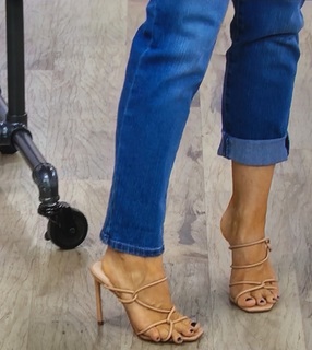 Amy Stran feet photo thumbnail