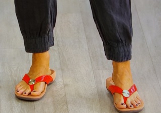 Amy Stran feet photo thumbnail