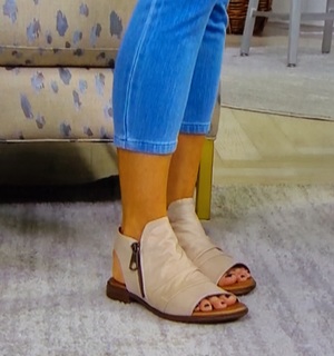 Amy Stran feet photo thumbnail