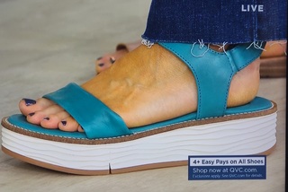 Amy Stran feet photo thumbnail