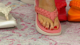 Amy Stran feet photo thumbnail