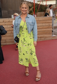 Amy Walsh feet photo 5