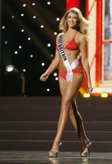 Amy Willerton feet photo thumbnail