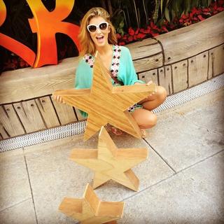 Amy Willerton feet photo thumbnail