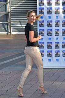 Amy Willerton feet photo thumbnail