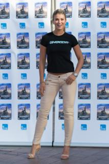 Amy Willerton feet photo thumbnail