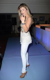 Amy Willerton feet photo thumbnail