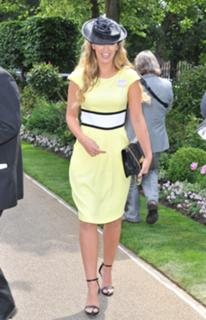 Amy Willerton feet photo thumbnail