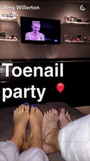 Amy Willerton feet photo thumbnail