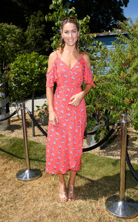 Amy Williams feet photo 1