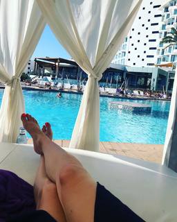 Amy Williams feet photo 10