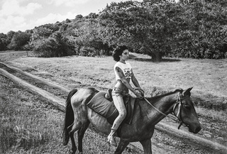 Amy Winehouse feet photo thumbnail