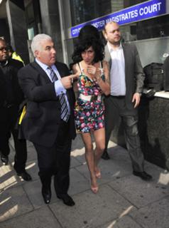 Amy Winehouse feet photo thumbnail