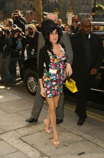 Amy Winehouse feet photo thumbnail