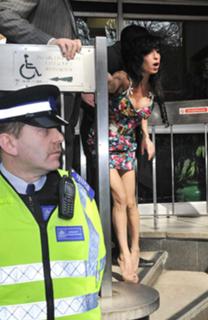 Amy Winehouse feet photo thumbnail