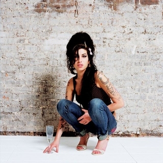 Amy Winehouse feet photo thumbnail