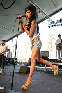 Amy Winehouse feet photo thumbnail