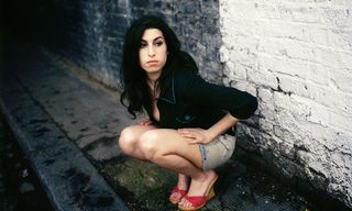 Amy Winehouse feet photo thumbnail