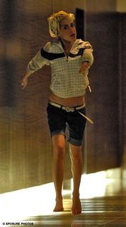 Amy Winehouse feet photo thumbnail