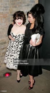 Amy Winehouse feet photo 1
