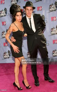 Amy Winehouse feet photo 9