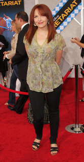 Amy Yasbeck feet photo thumbnail