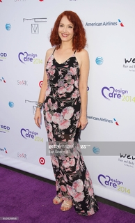 Amy Yasbeck feet photo thumbnail