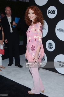 Amy Yasbeck feet photo thumbnail